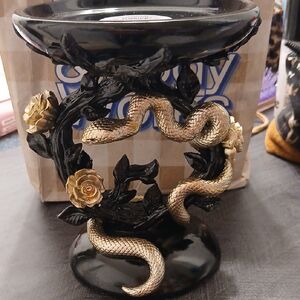 Final Price NWT floral snake 3 Wick Candle Pedestal